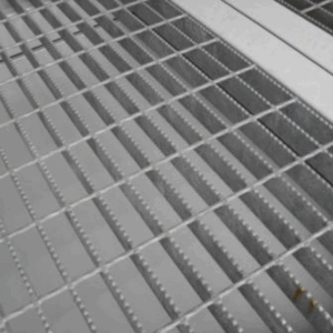 20ft x 8ft Open Mesh Floor Bunded Store