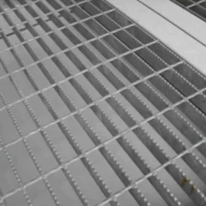 40ft x 8ft Open Mesh Floor Bunded Store