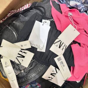 Buy Zara Clothing Wholesale Pallet (200pcs at $475) | Bulk Buy Zara Liquidation