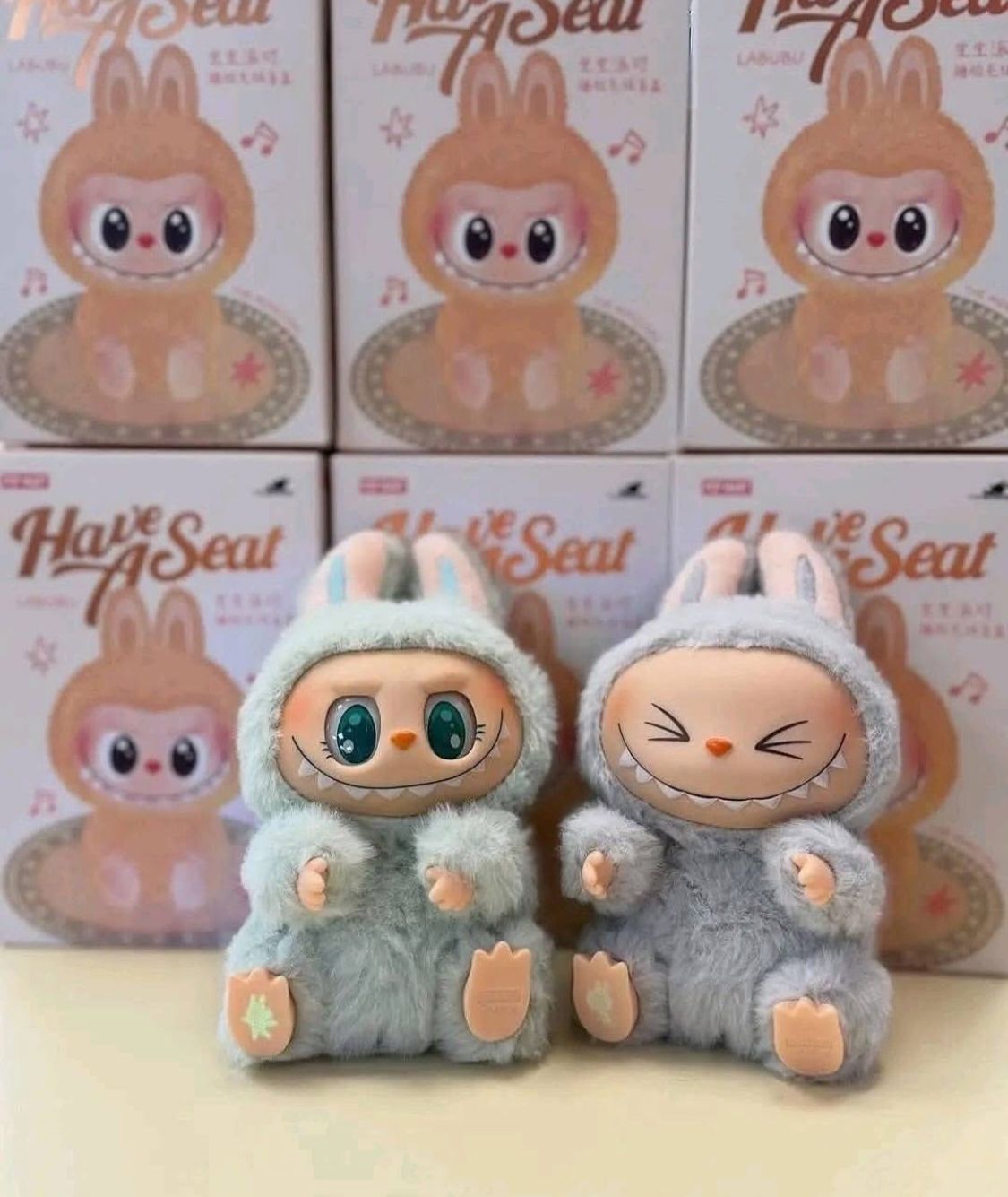 Labubu Figure Pallet