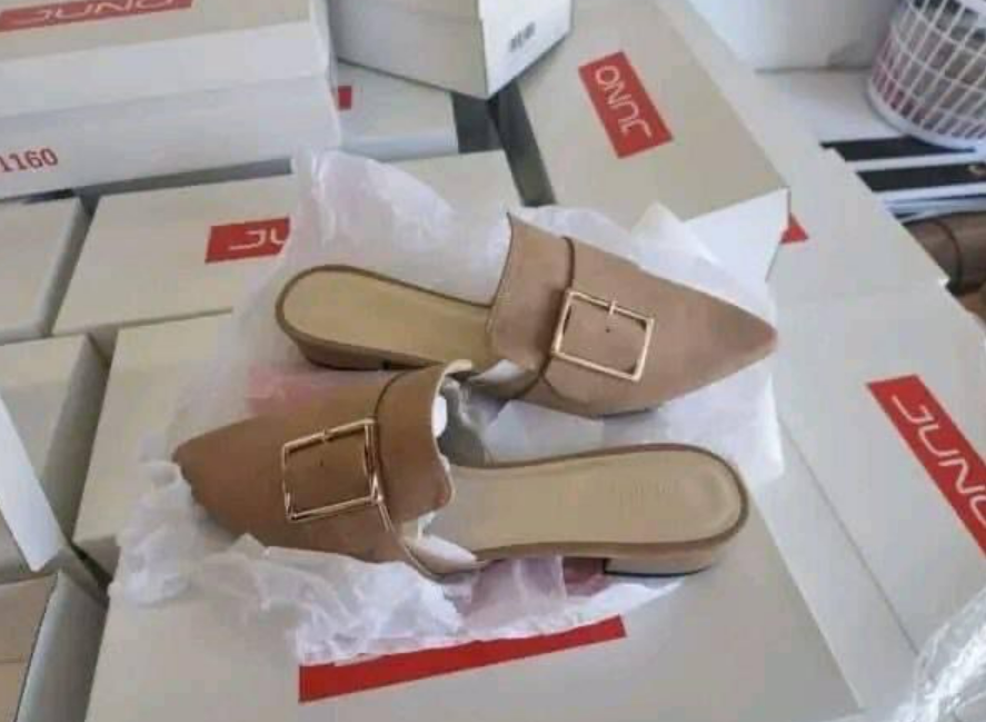 Women high hills shoes pallets