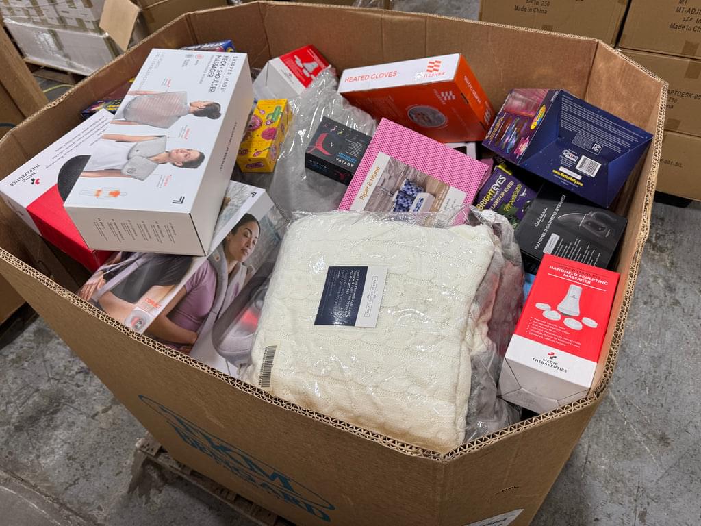 Bed, Bath & Beyond Truckload - BRAND NEW Merchandise